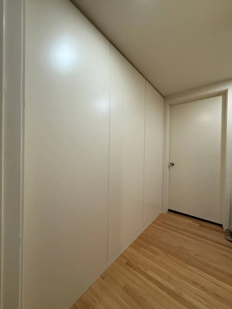 Ganesha Ave. Reach-In Closet in Altadena, CA by MONO CLOSETS — photo 4
