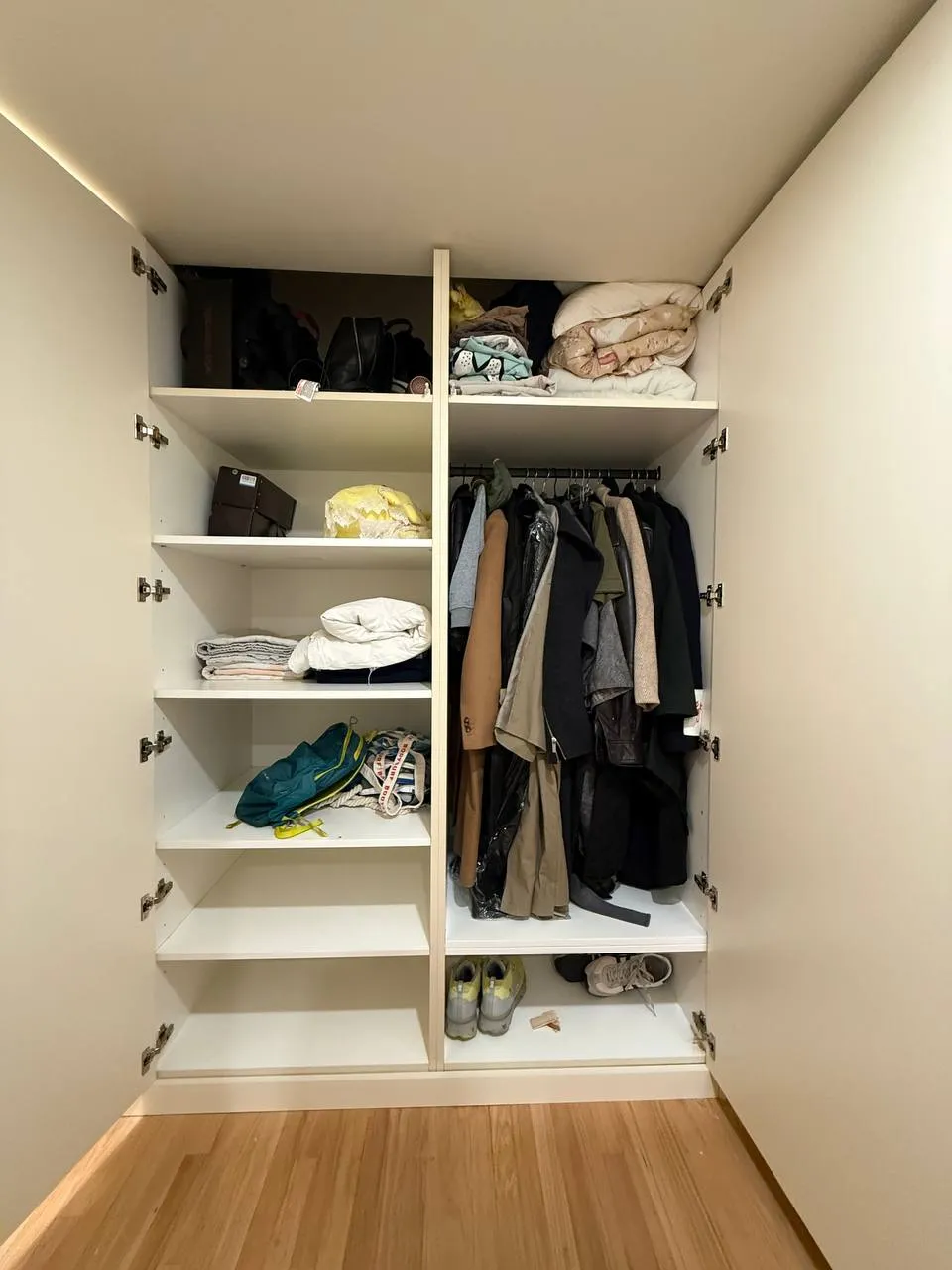 Ganesha Ave. Reach-In Closet in Altadena, CA by MONO CLOSETS — photo 5